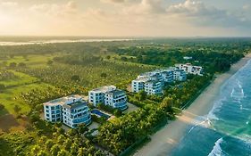 Beach Paradise Nilaveli